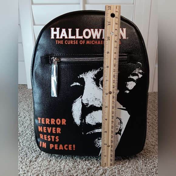New Michael Myers Bioworld Mini Backpack And Matching Wallet, Halloween - Picture 12 of 15